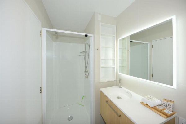 West Fitzroy Apartments image 21