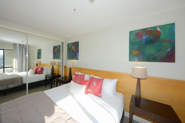 West Fitzroy Apartments image 22