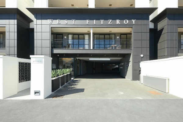 West Fitzroy Apartments image 5